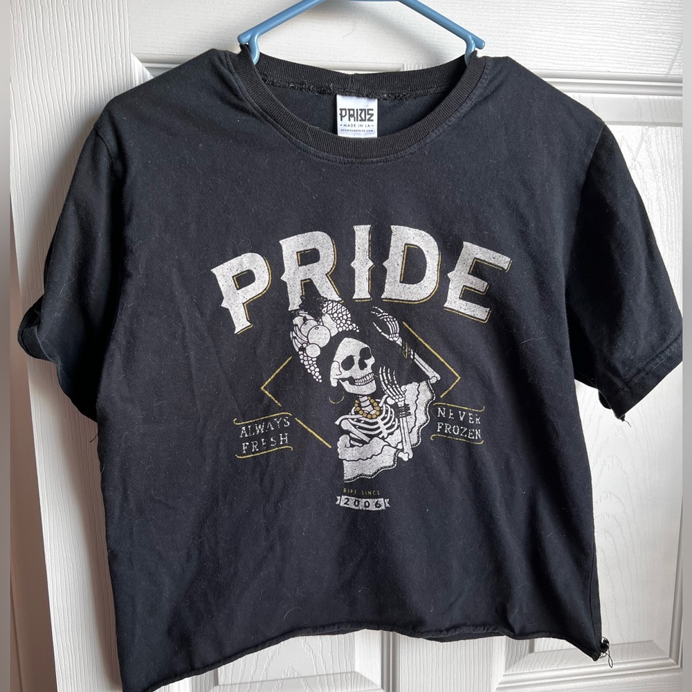 PRIDA LA t shirt